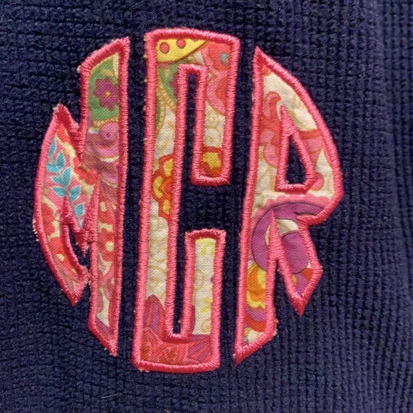 ⚜️ EUC MAGELLAN monogramed waffle textured pullover with {mCr} size Med - Picture 2 of 6